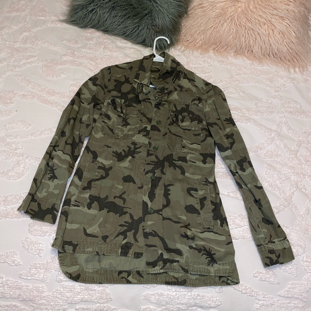 Women’s Camo Button Up Shirt